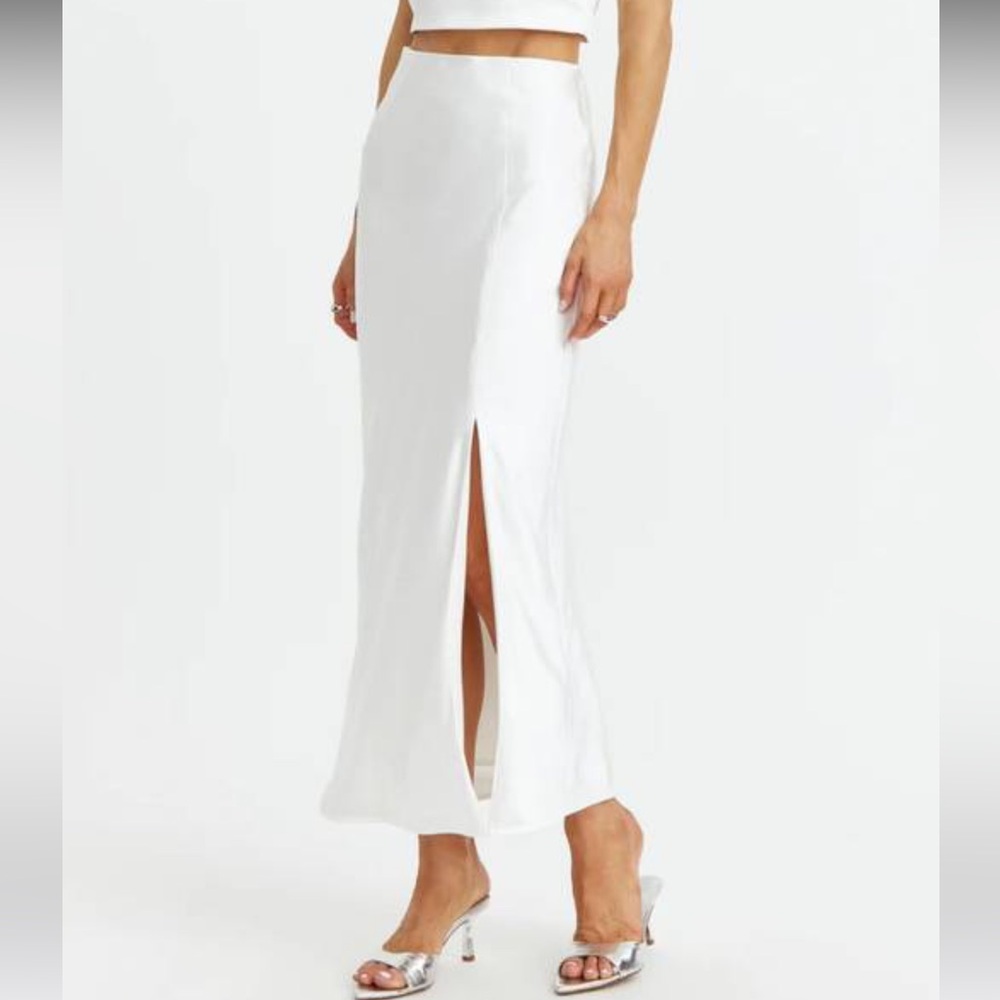 Greylin White Skirt Set with Slit